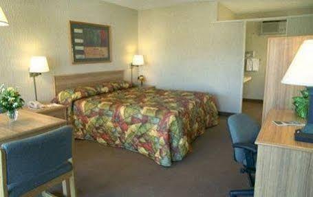 Red Lion Inn & Suites Redding Exterior foto