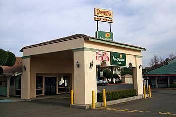 Red Lion Inn & Suites Redding Exterior foto